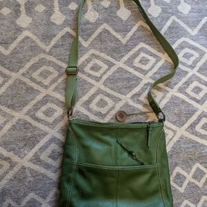 Elegant Green Crossbody Bag